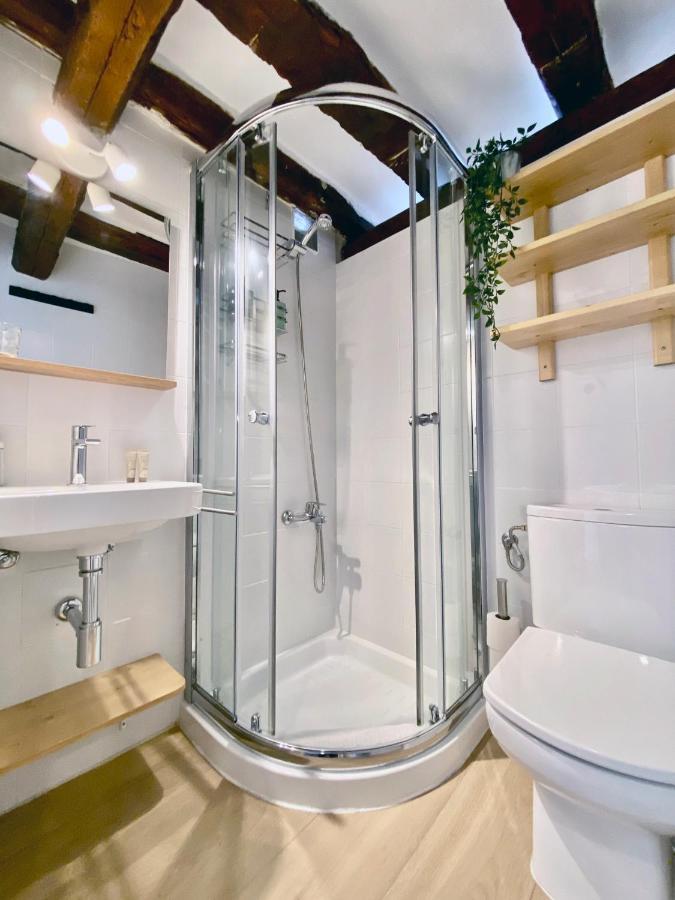Apartamento Charming Gran Via Attic Madrid Exterior foto